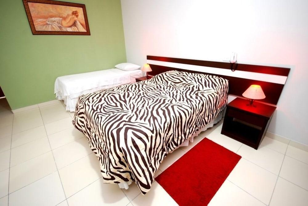 Oyo Apart Hotel Veleiros Санта Крус Кабралия Екстериор снимка